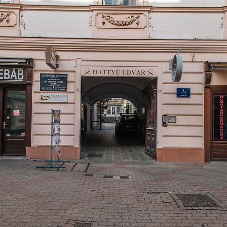 Anavrin apartman- csendes lakás a belváros közepén Pécs Exterior foto