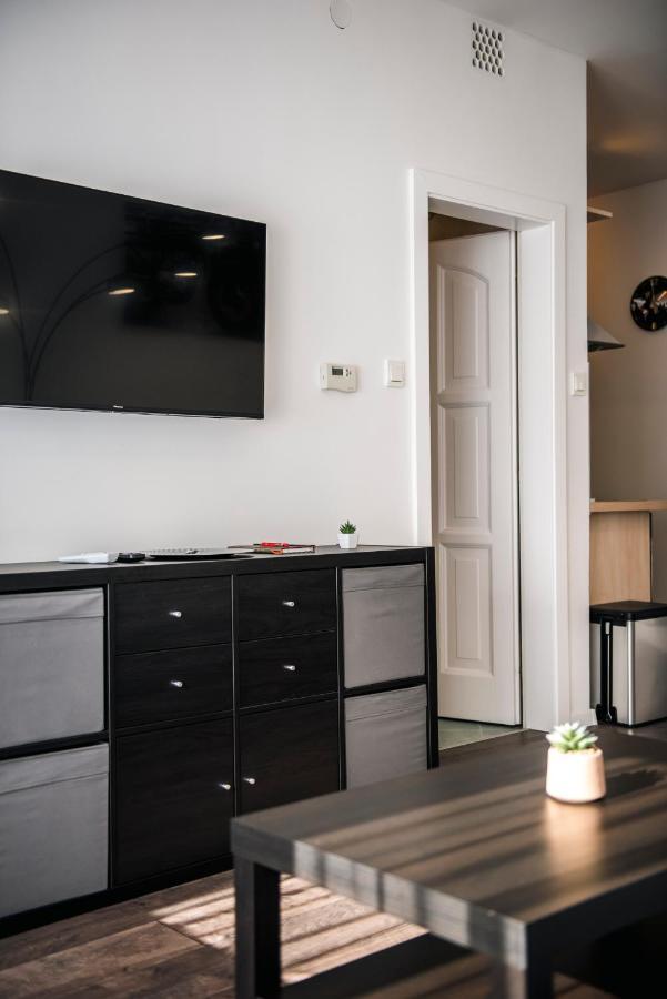 Anavrin apartman- csendes lakás a belváros közepén Pécs Exterior foto