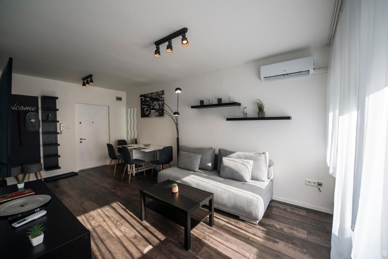 Anavrin apartman- csendes lakás a belváros közepén Pécs Exterior foto