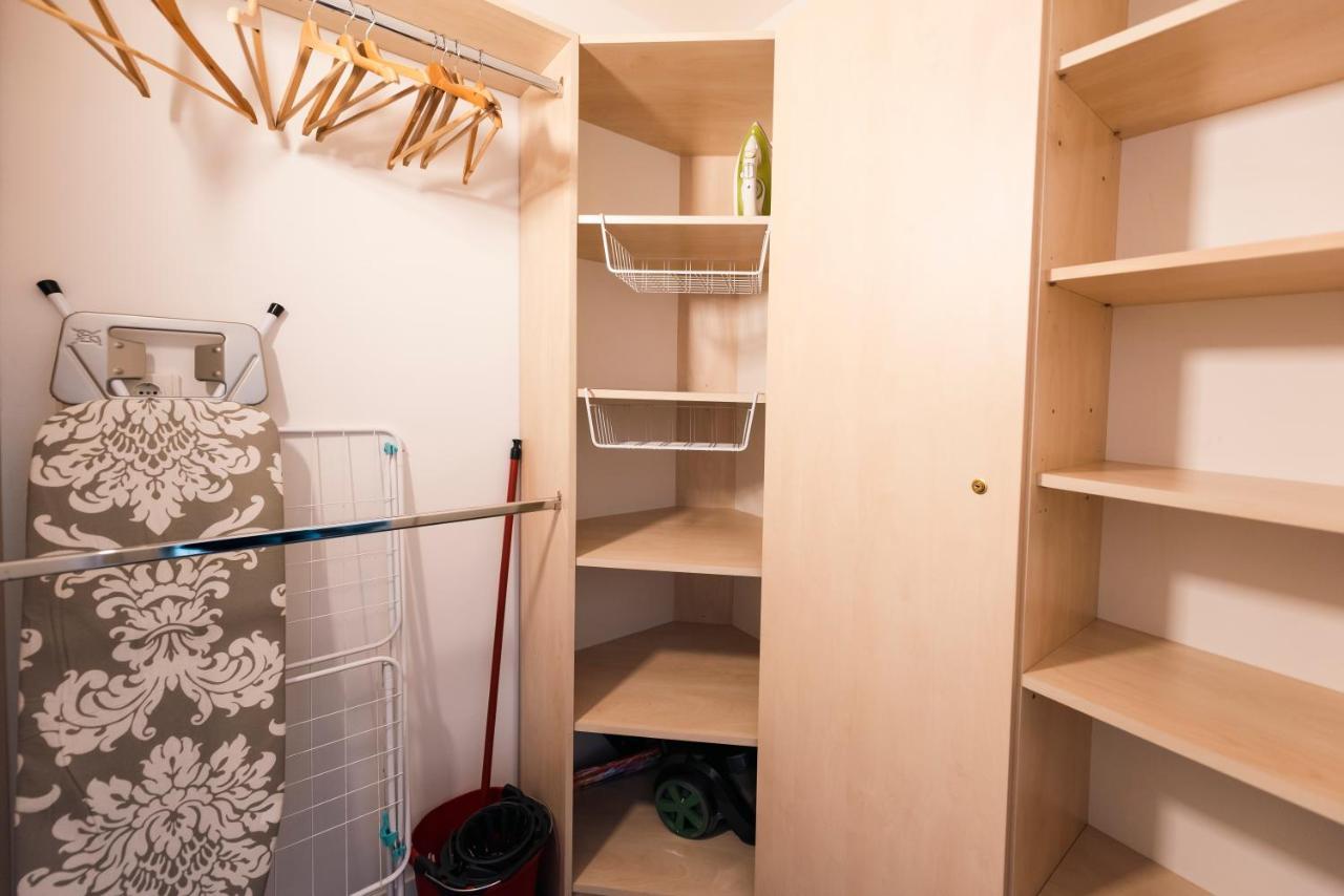 Anavrin apartman- csendes lakás a belváros közepén Pécs Exterior foto