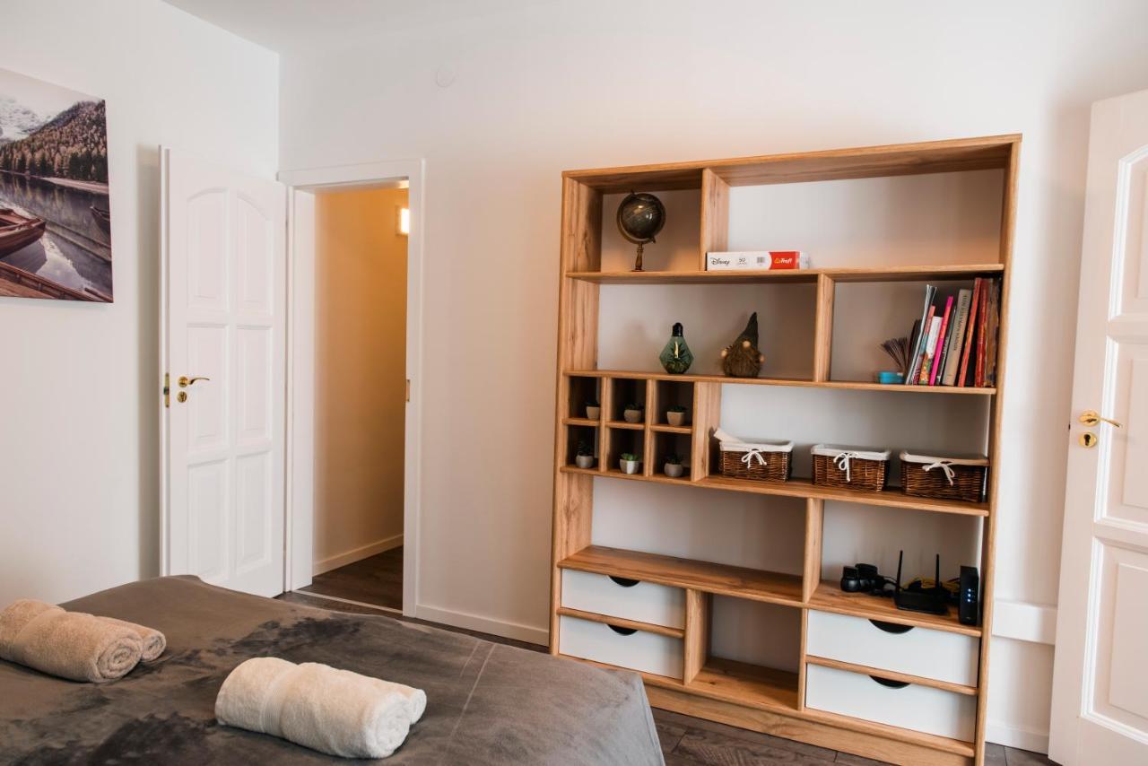 Anavrin apartman- csendes lakás a belváros közepén Pécs Exterior foto