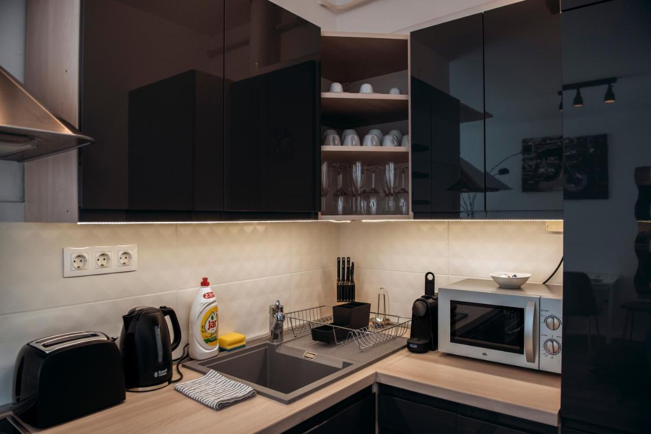 Anavrin apartman- csendes lakás a belváros közepén Pécs Exterior foto